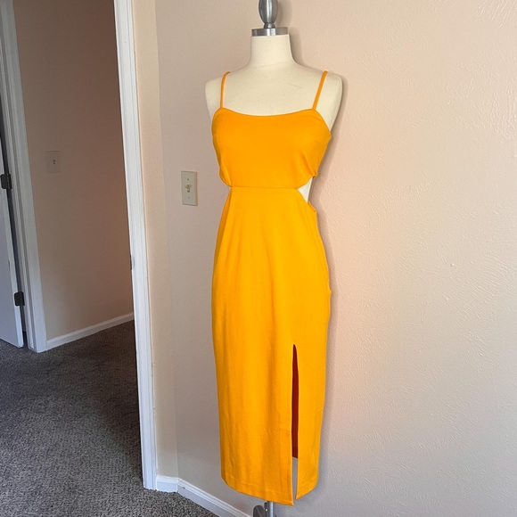H:Ours Haydon Dress in Canary Yellow size medium - Picture 5 of 8